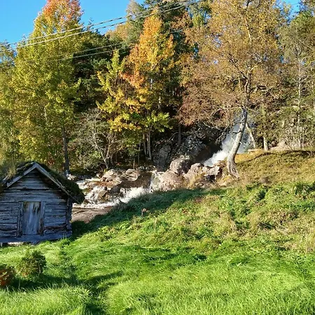 Σπίτι διακοπών The House By The Waterfall